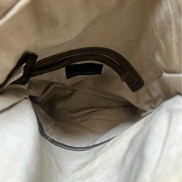 Cynthia Rowley Pewter Zipper Cross Body - Picture 14 of 15